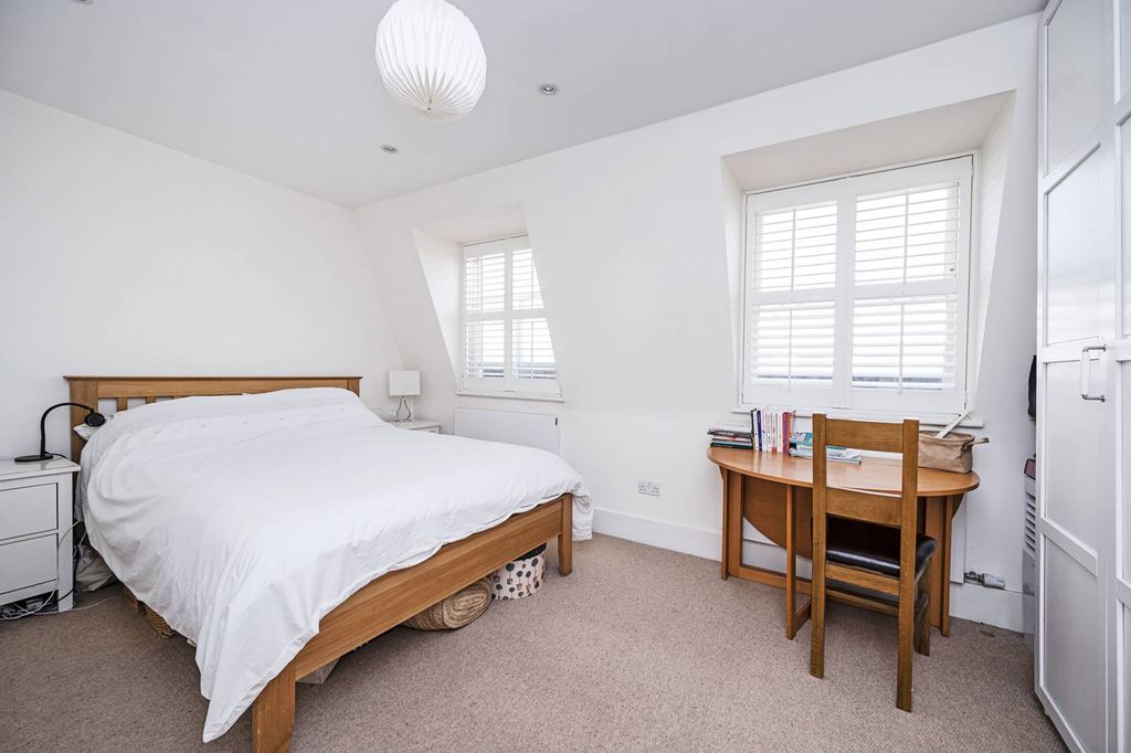 Property photo 3 of 22