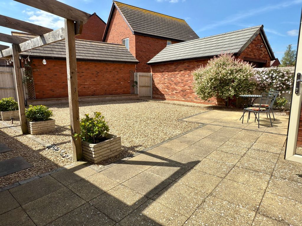 Property photo 3 of 15