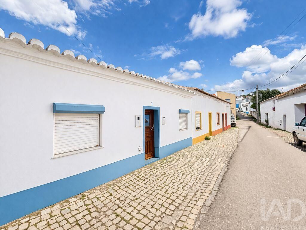 Property photo 1 of 5