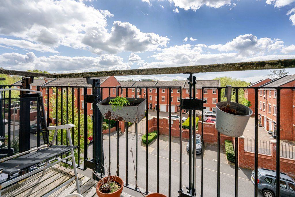 Property photo 3 of 21