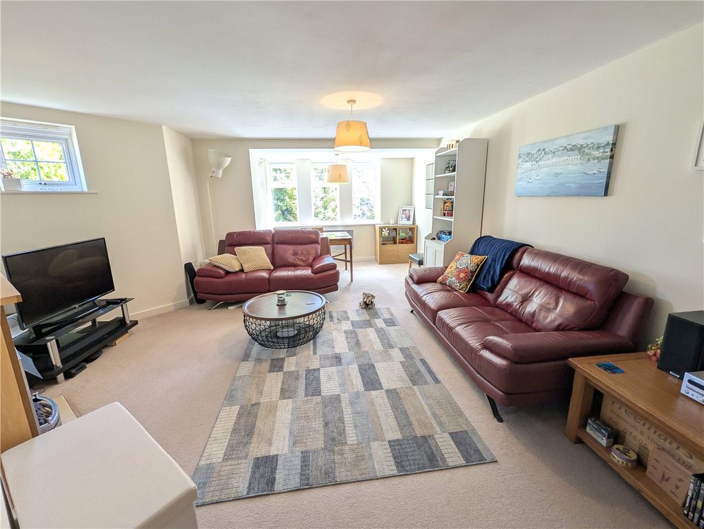 Property photo 2 of 11 Picture No. 03