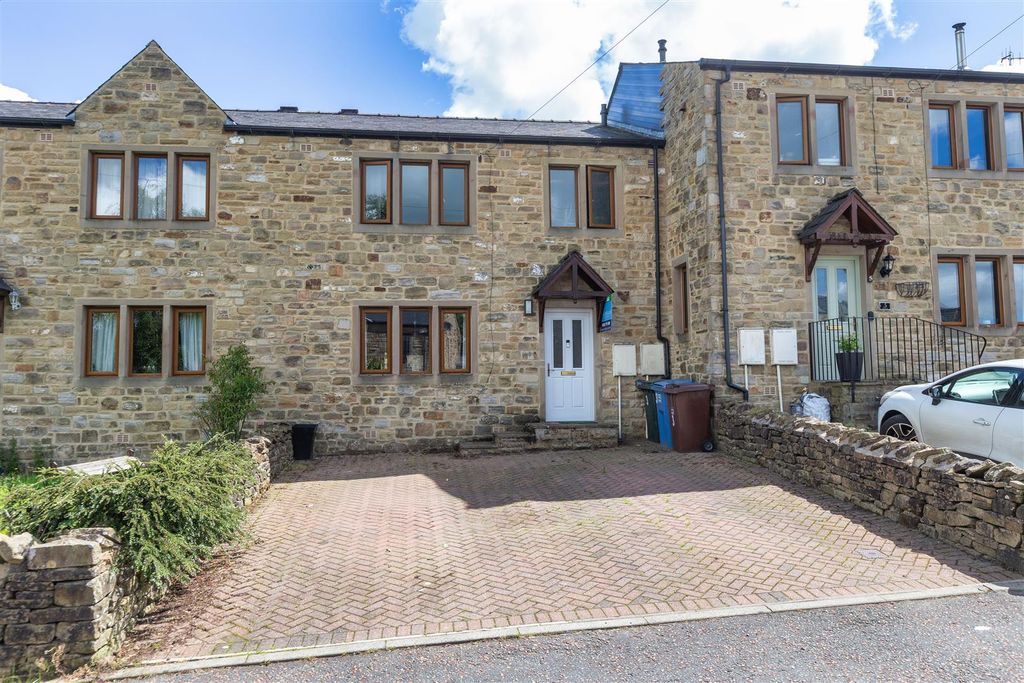 Property photo 1 of 27