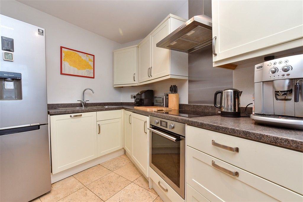 Property photo 3 of 9 Lounge / Kitchen / Diner