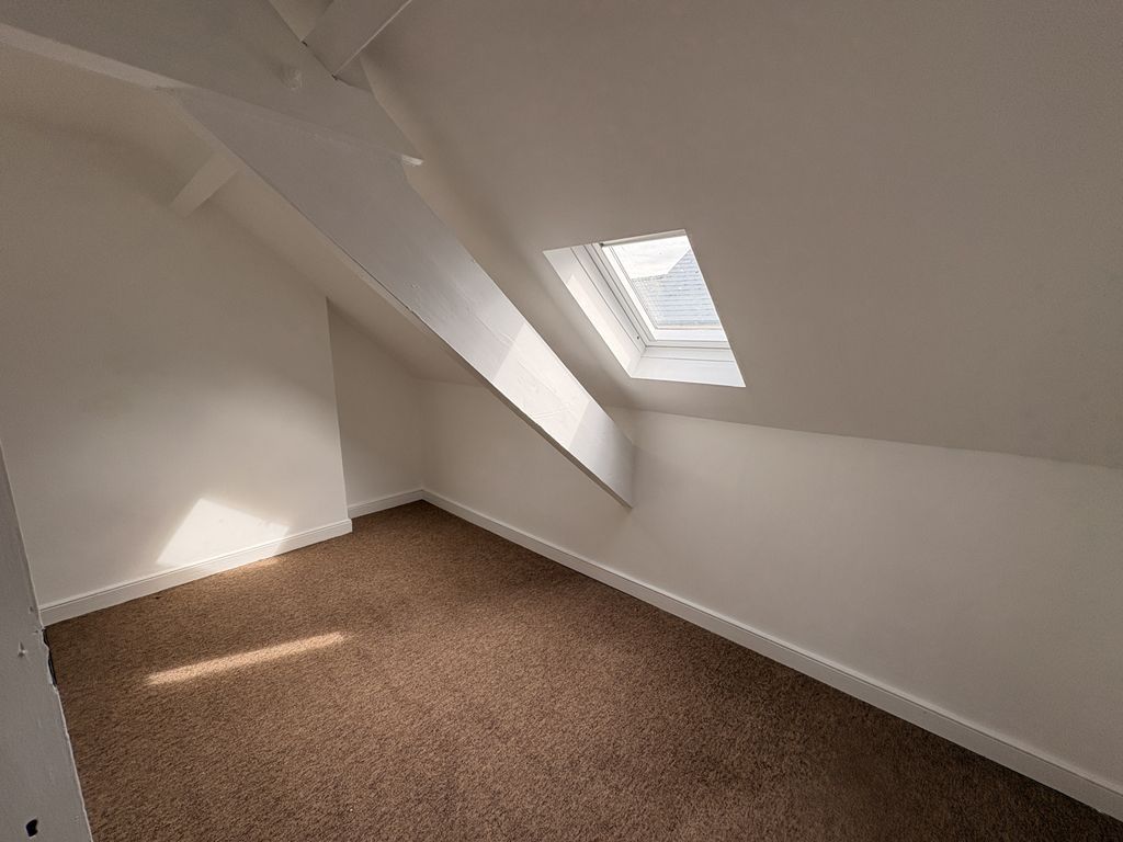 Property photo 2 of 7 Img 3833