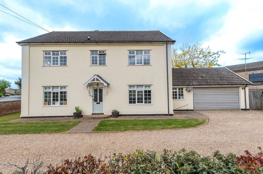 Property photo 1 of 18