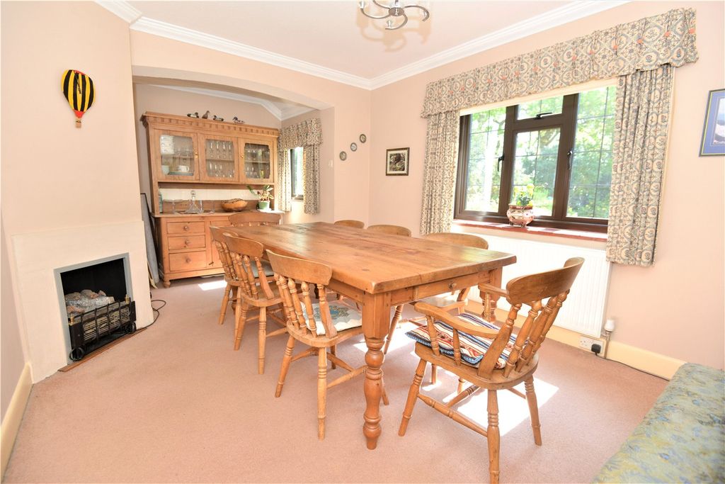 Property photo 3 of 21 Picture No. 06
