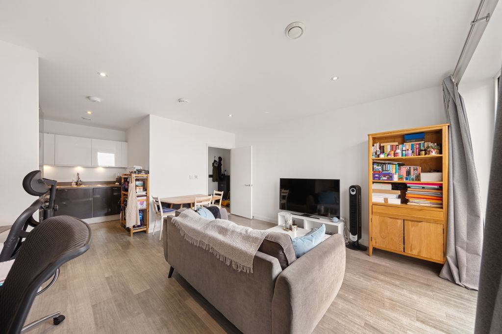 Property photo 3 of 13 094A8012