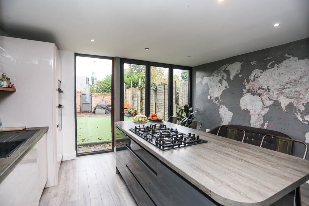 Additional image 10 of 3 bed end terrace house for saleMauldeth Close, Heaton Mersey, Stockport SK4
