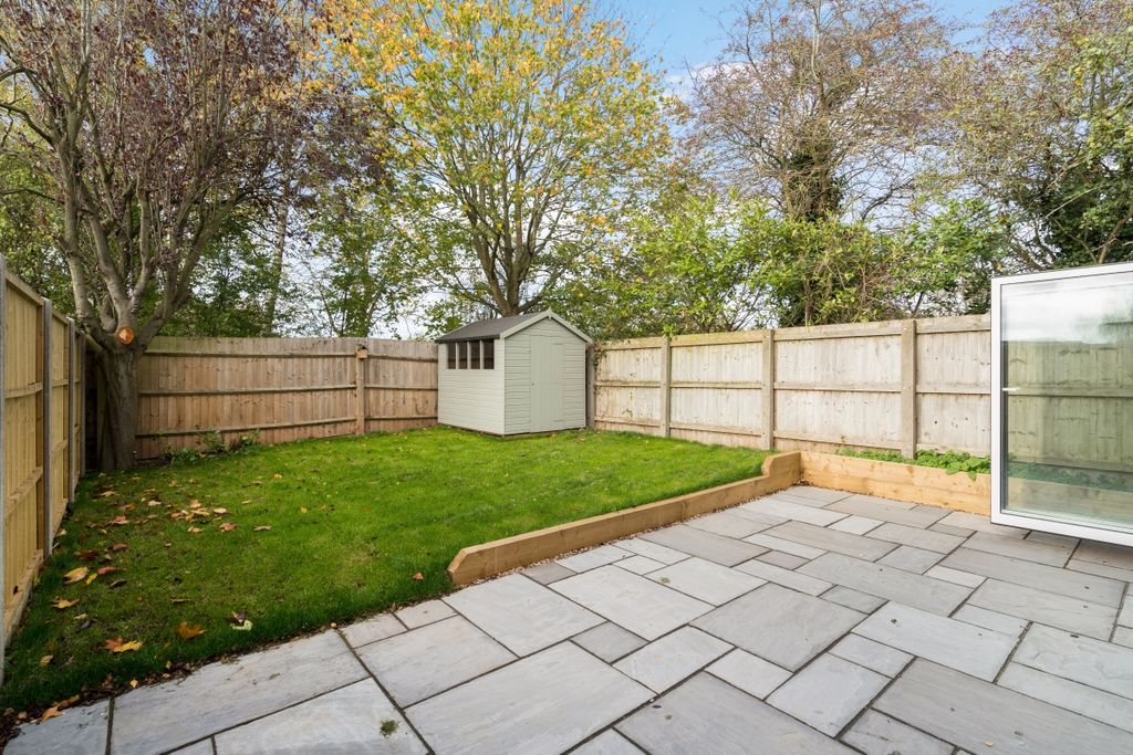 Property photo 3 of 11