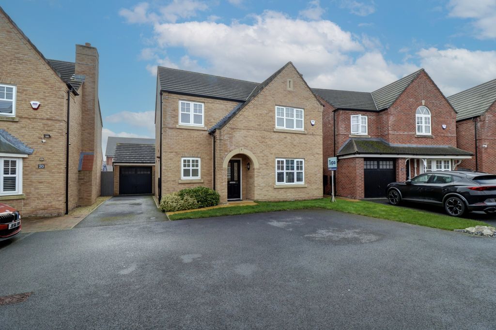 Property photo 1 of 24 Exterior 1.1 Copy