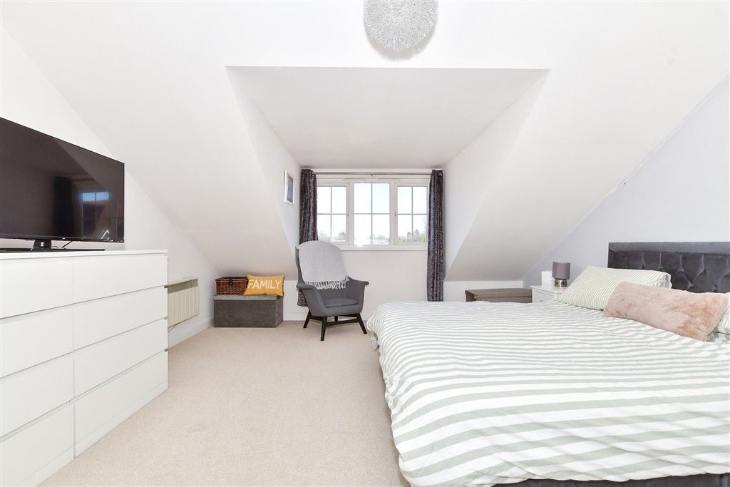 Property photo 2 of 6 Bedroom 1