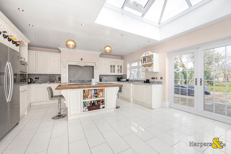Additional image 2 of 4 bed property for salePrinces Road, Dartford DA1