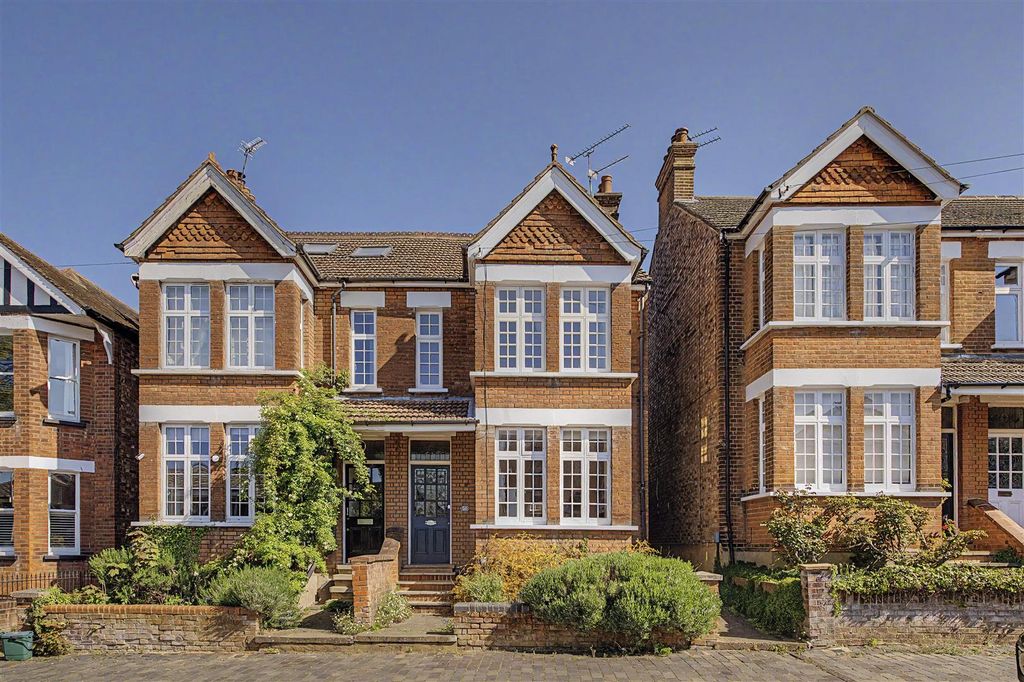 Property photo 1 of 19 50-Ramsbury-Road-01.Jpg
