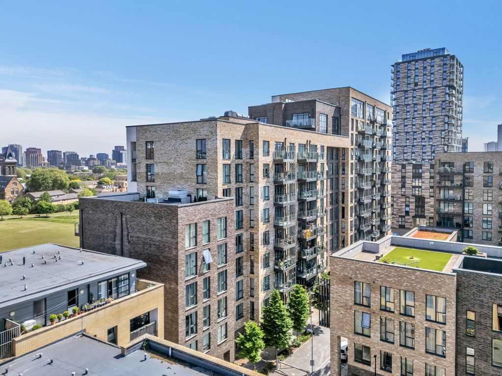 Property photo 1 of 21