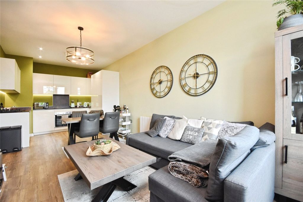 Property photo 1 of 19 Internal
