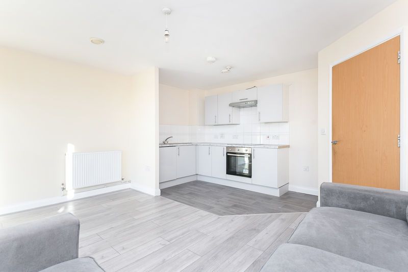 Property photo 3 of 10 Kitchen