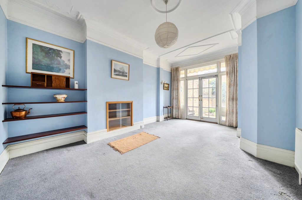 Property photo 3 of 17