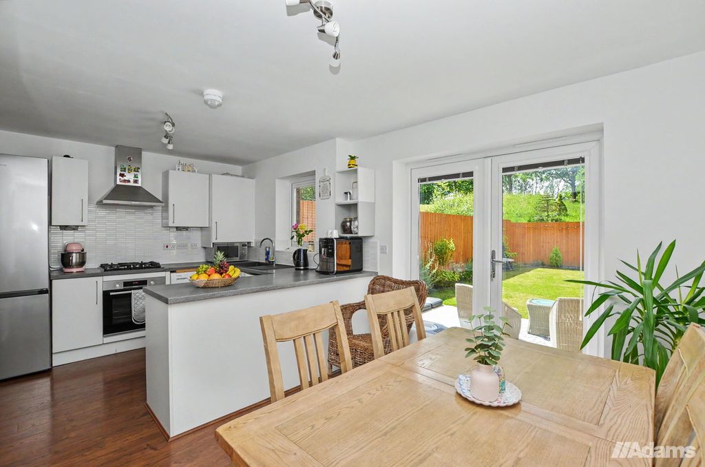 Property photo 3 of 30