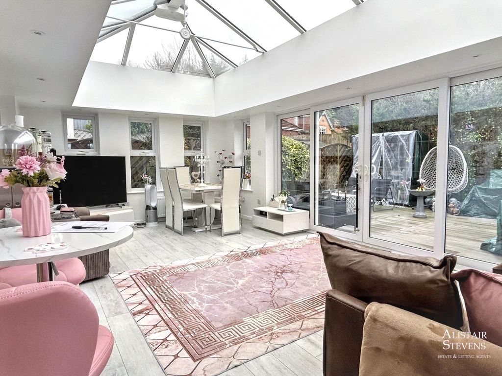 Property photo 3 of 24