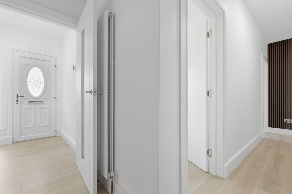 Additional image 16 of 3 bed flat for saleMuir Terrace, Paisley, Renfrewshire PA3