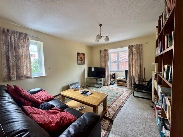 Property photo 2 of 10