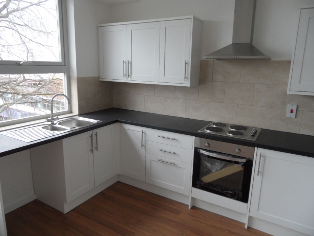 Property photo 3 of 14 P1747 4