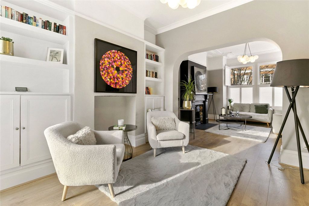 Property photo 1 of 18 Reception Room