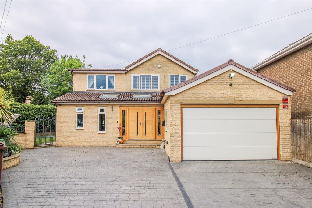 Property photo 1 of 25
