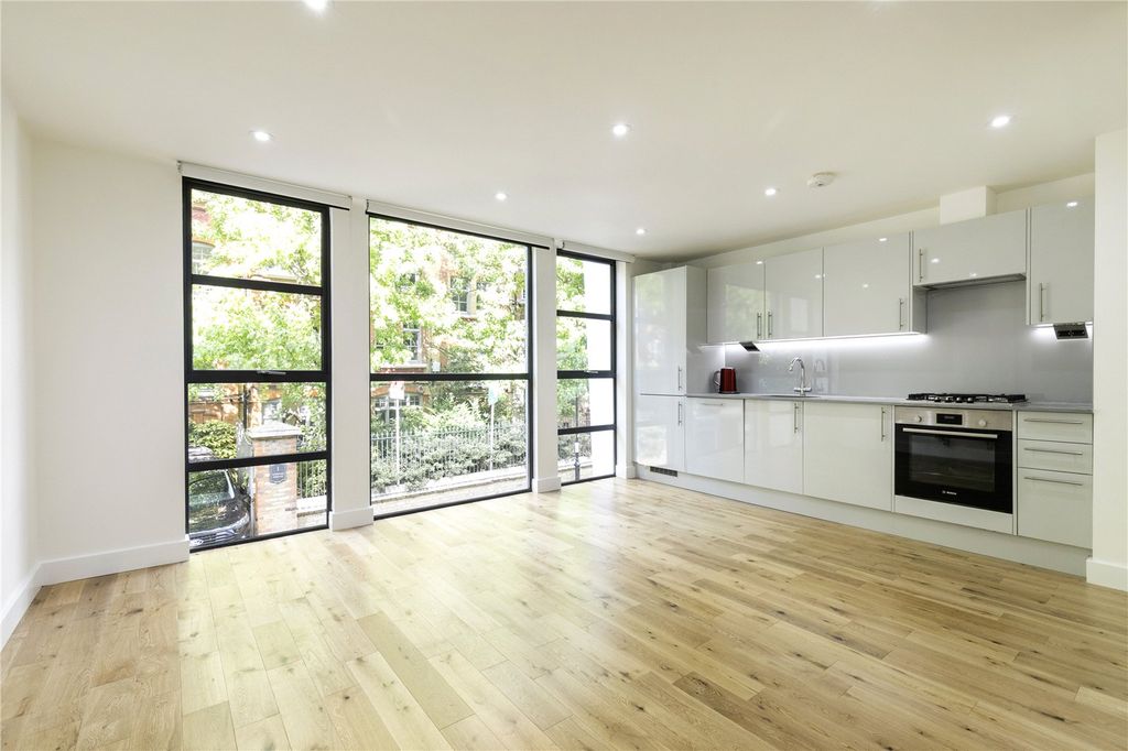 Property photo 1 of 20 Picture No. 44