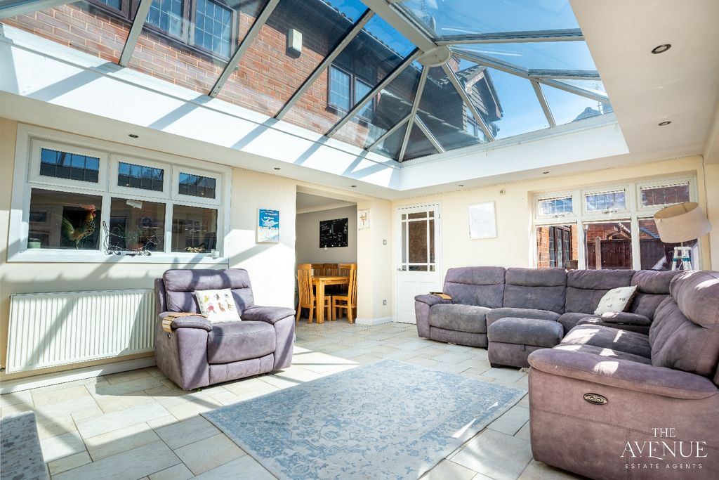 Property photo 2 of 25 5085723