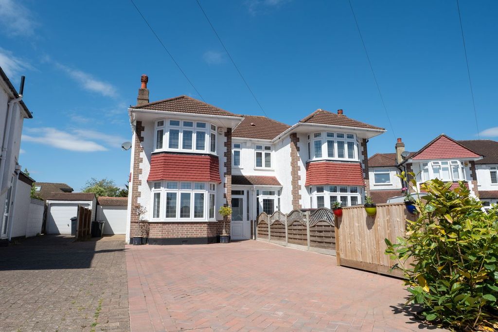 Property photo 1 of 23