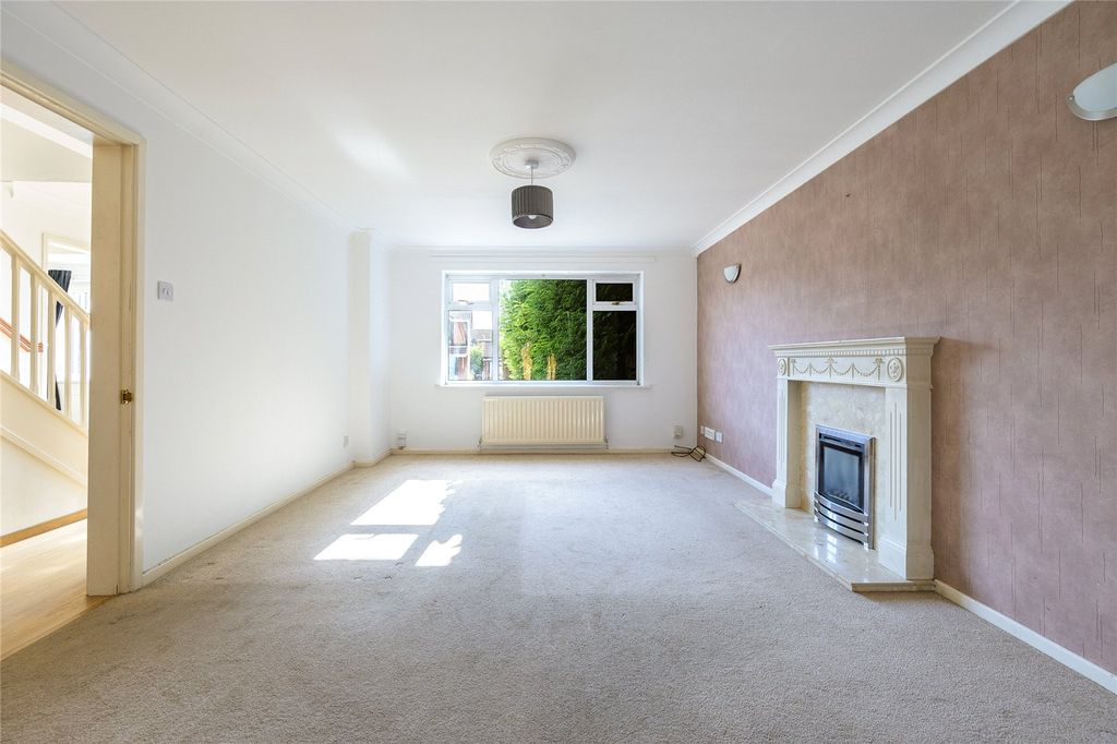 Property photo 3 of 19 Picture No. 35