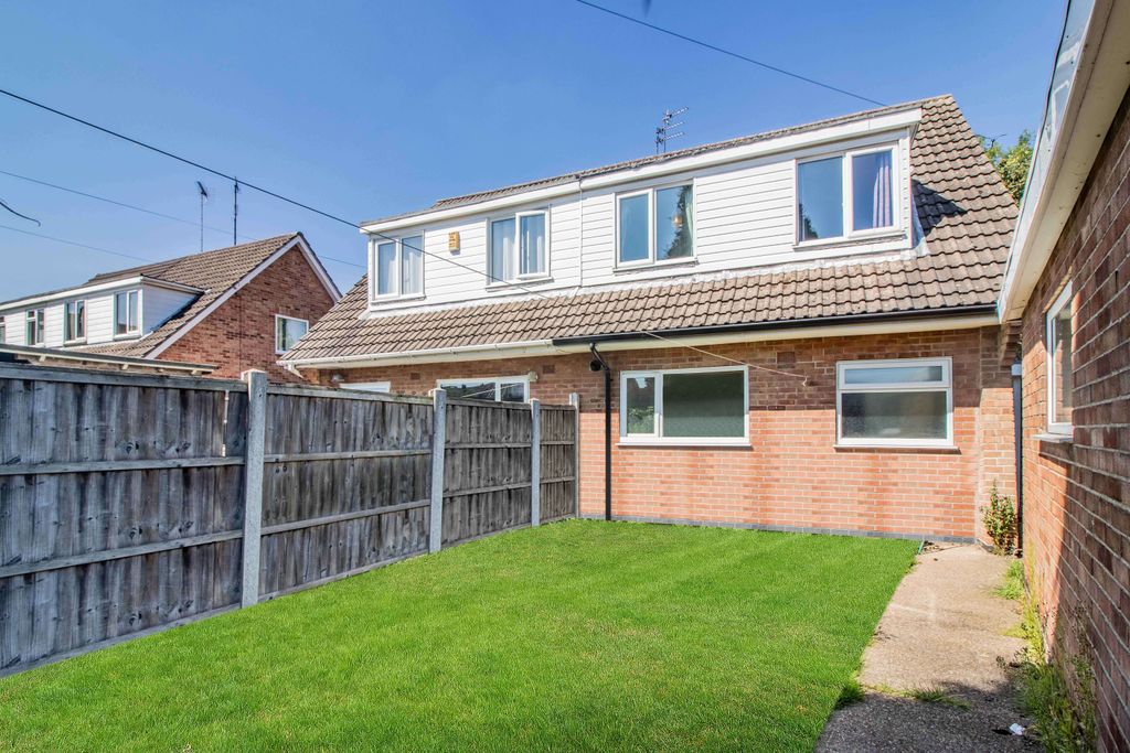 Property photo 1 of 12 Garden At Back