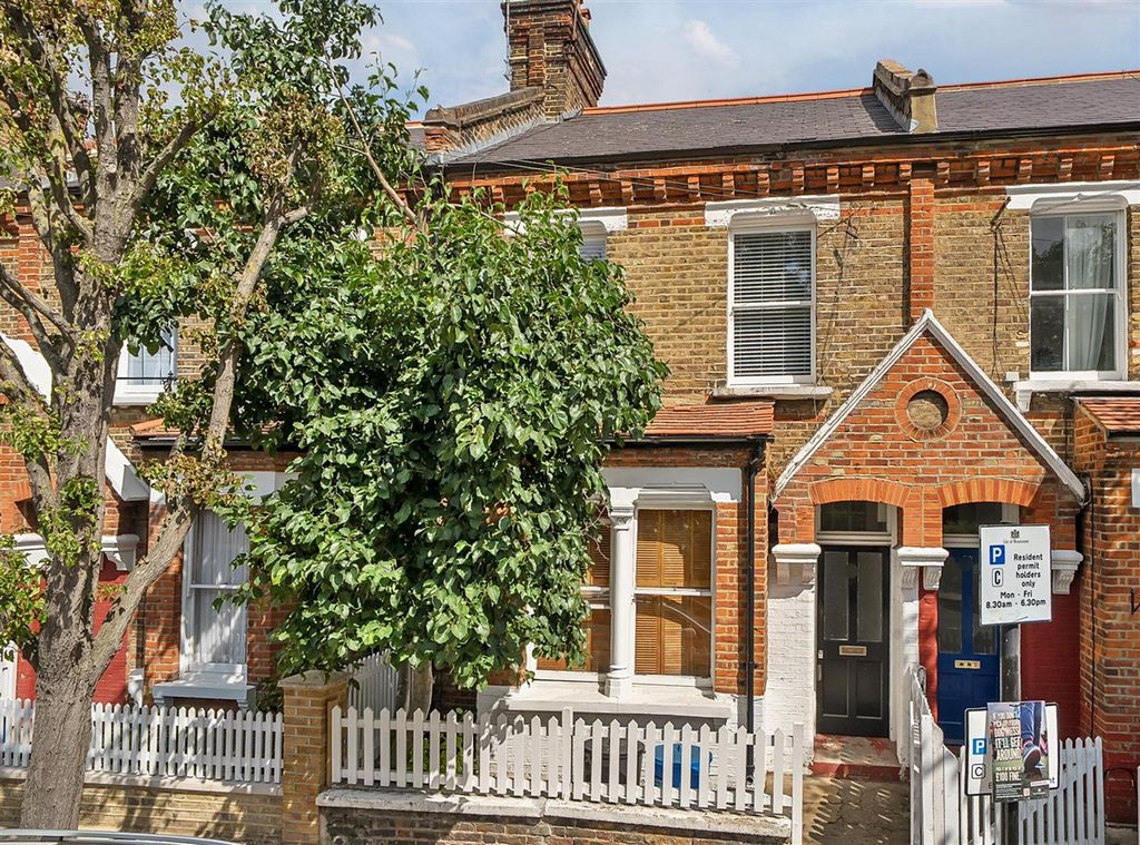 Property photo 1 of 12
