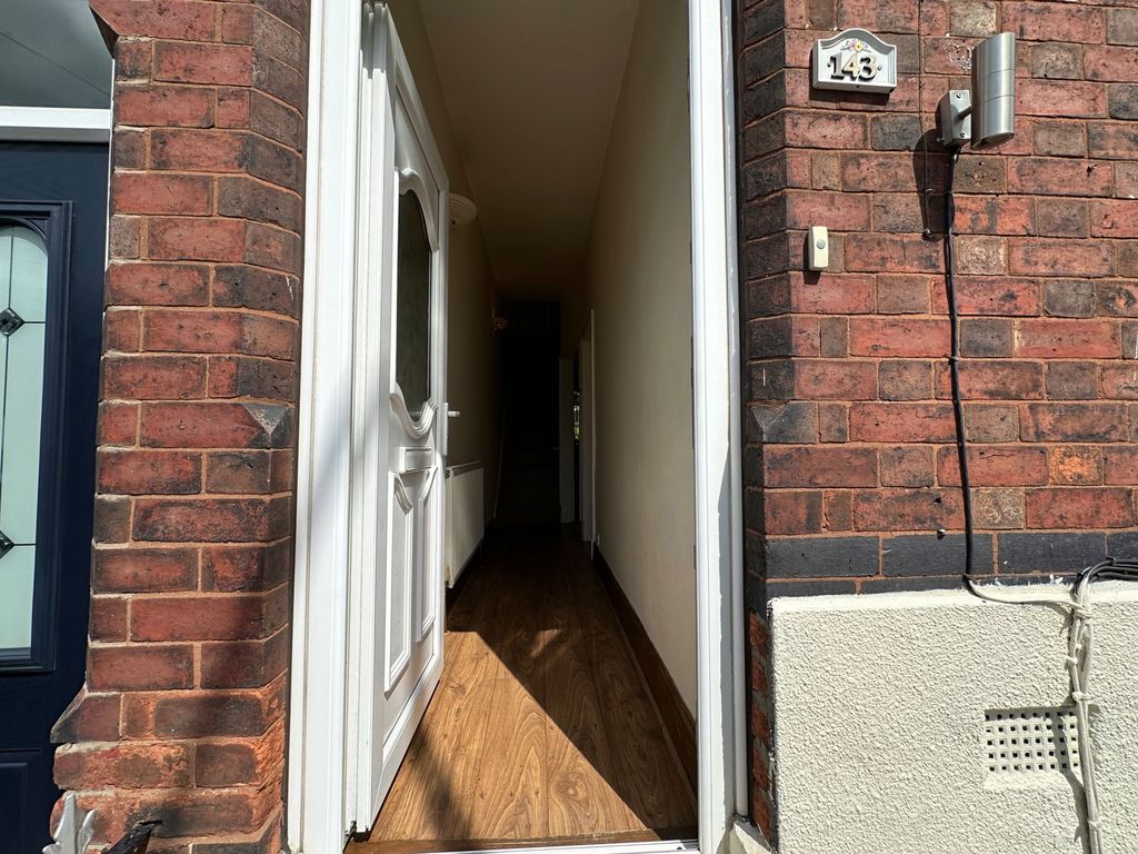 Property photo 2 of 26