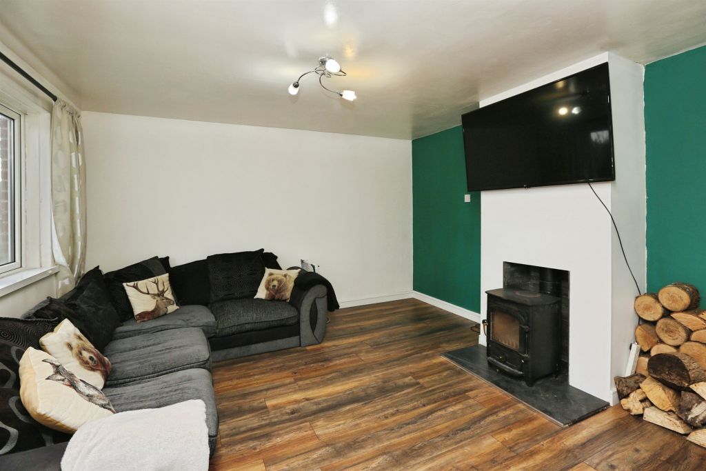 Property photo 2 of 25