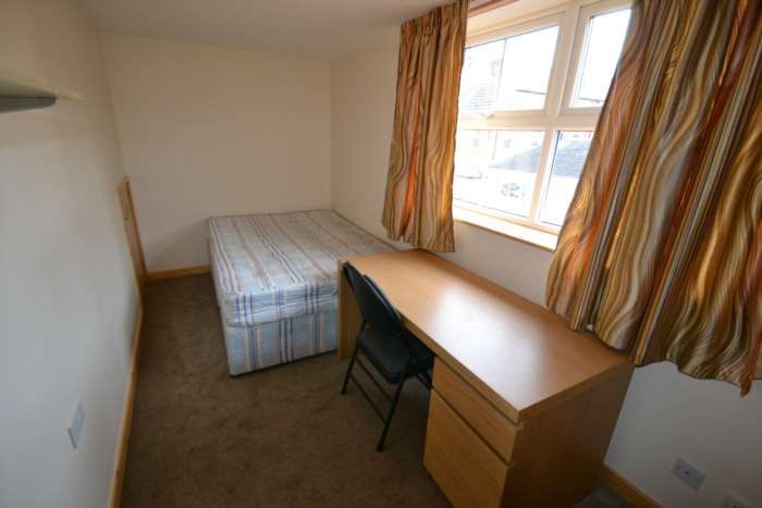 Property photo 3 of 6