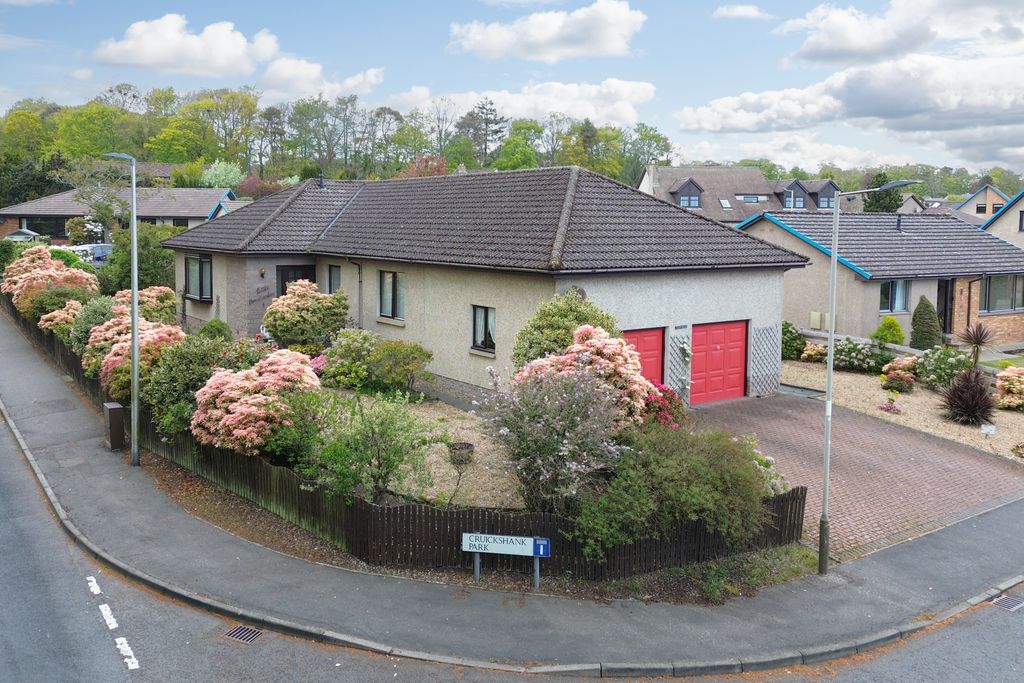 Property photo 1 of 43