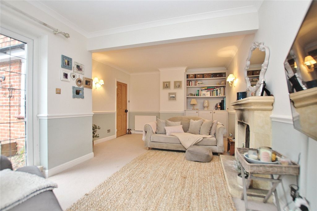 Property photo 3 of 23 Picture No. 26