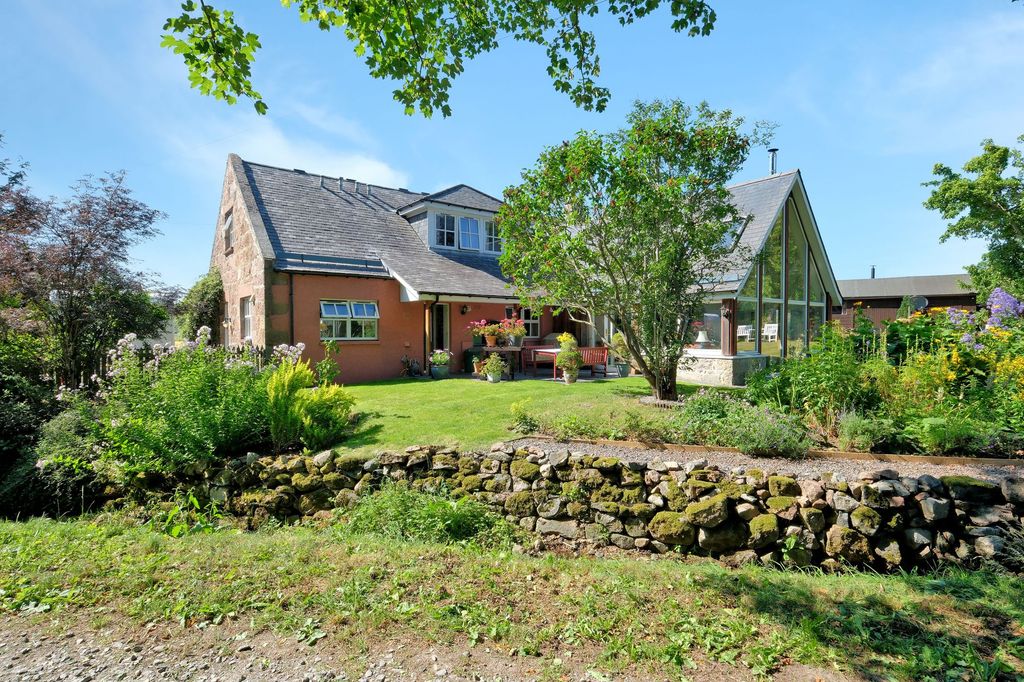 Property photo 2 of 49
