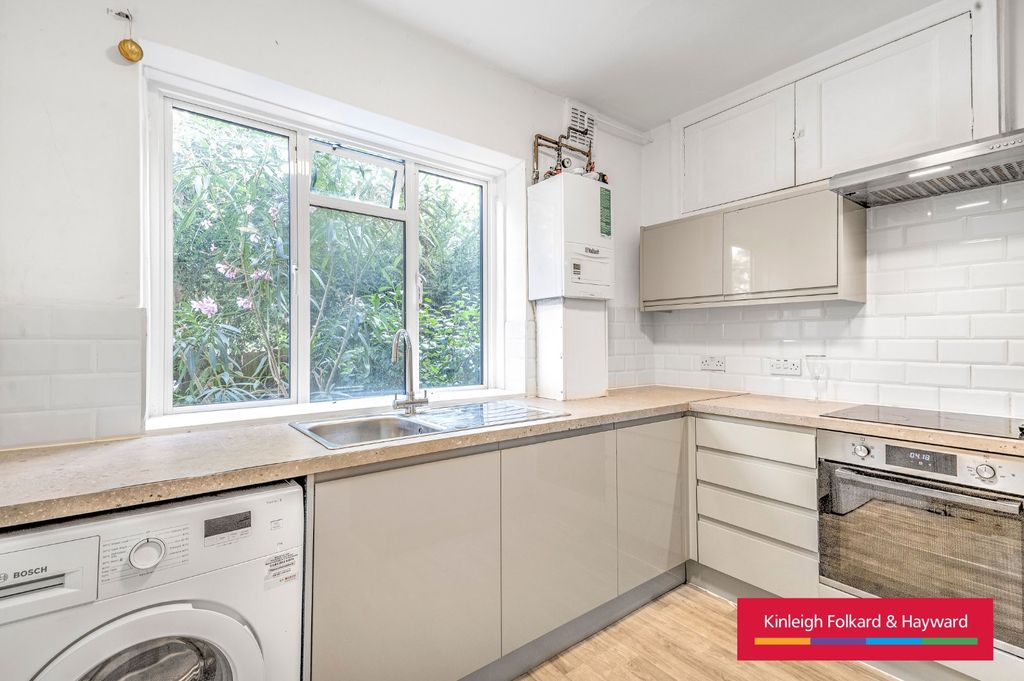 Property photo 1 of 16 Picture No. 34