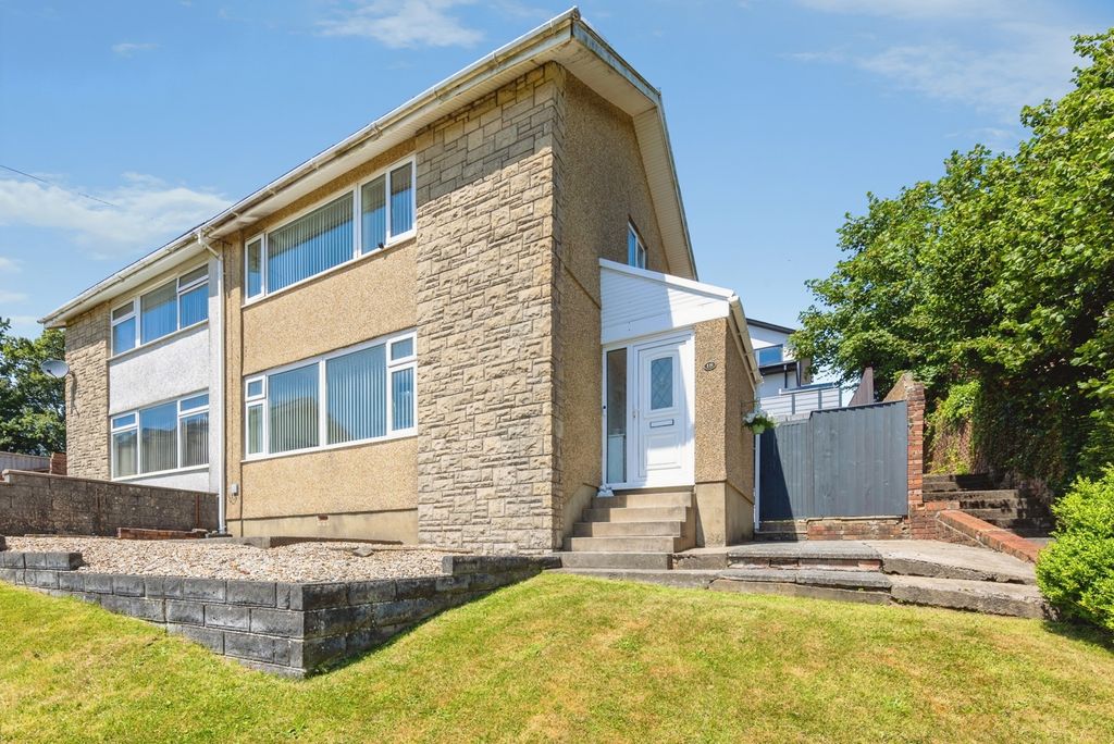 Property photo 1 of 18 Pbox-Img.Jpg
