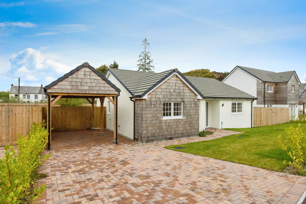 Property photo 1 of 10 Photography