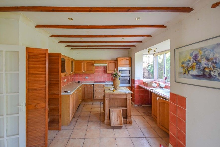 Property photo 3 of 8