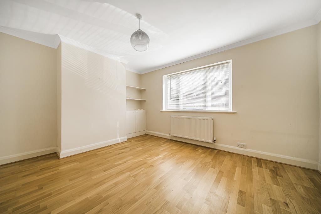 Property photo 2 of 10 Lounge Area