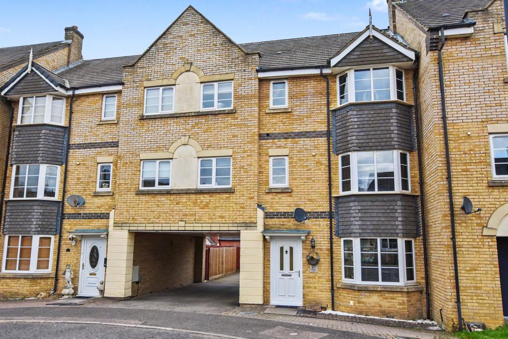 Property photo 1 of 25