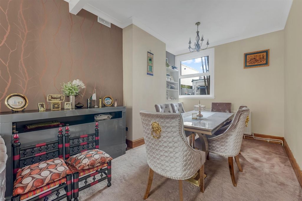 Property photo 3 of 31 Dsc02766_Hdr.Jpg