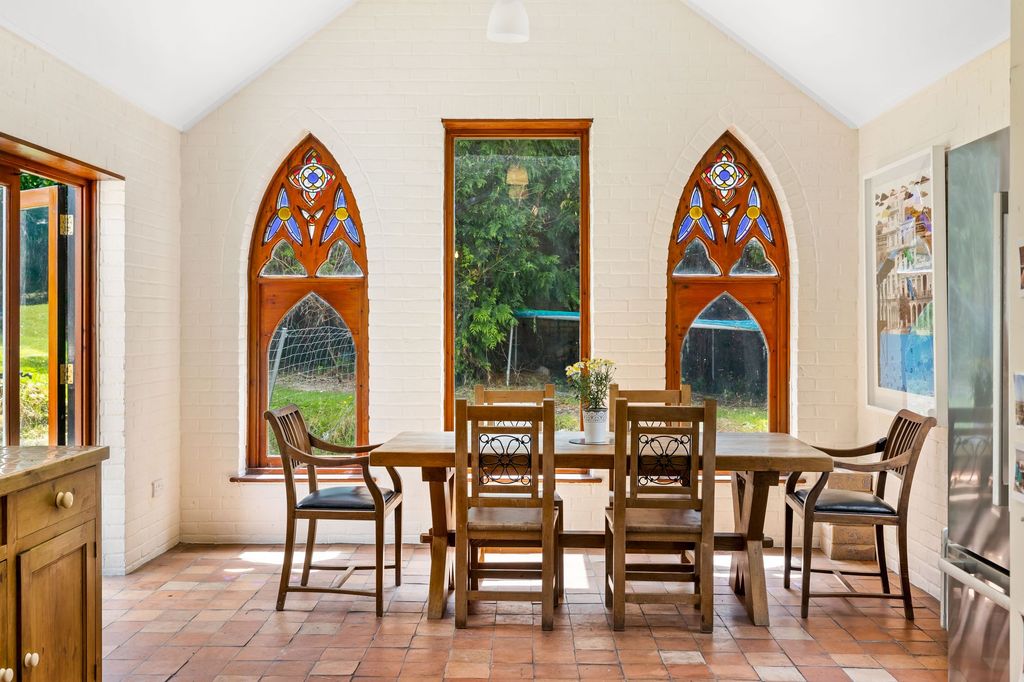 Property photo 2 of 30 Breakfast Room