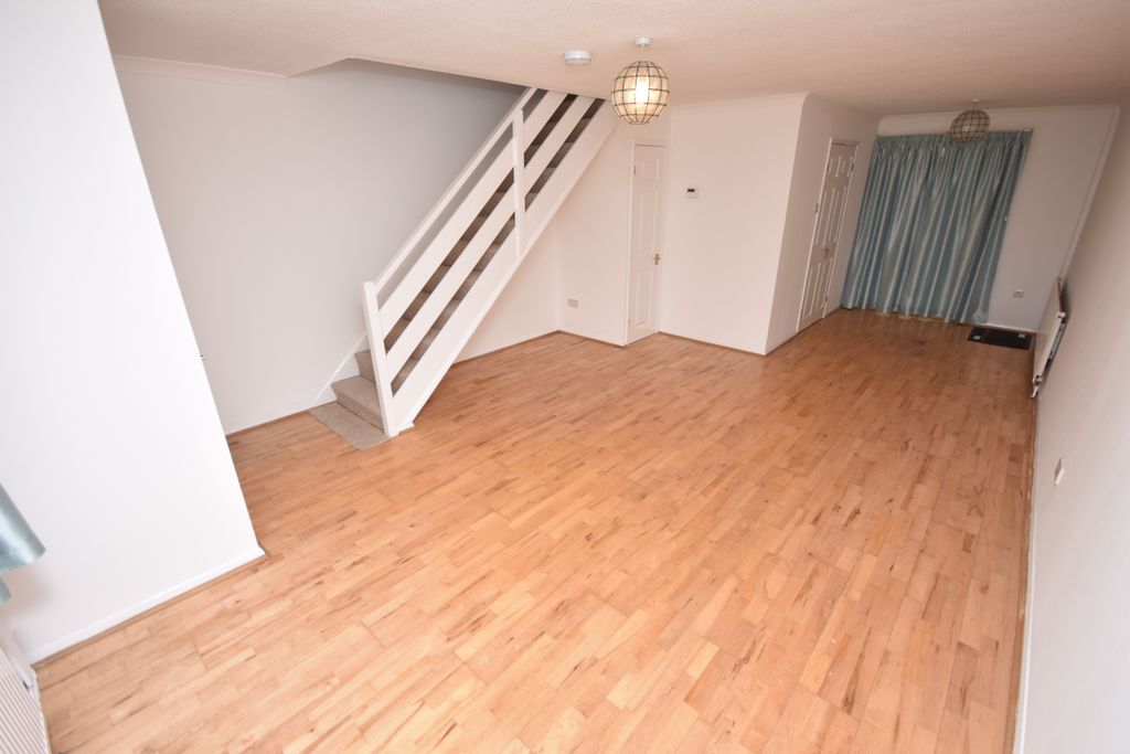 Property photo 3 of 8 B70d003E-Lounge