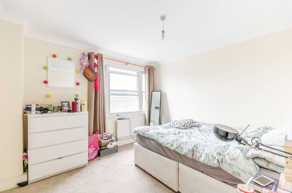 Property photo 1 of 5